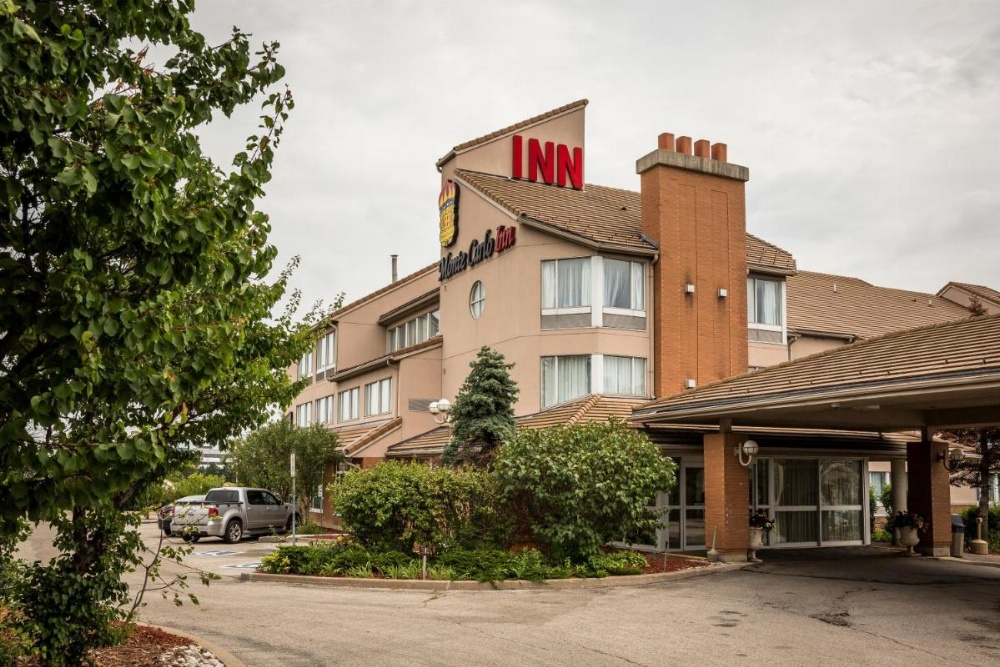 Monte Carlo Inns Oakville Suites Image 41